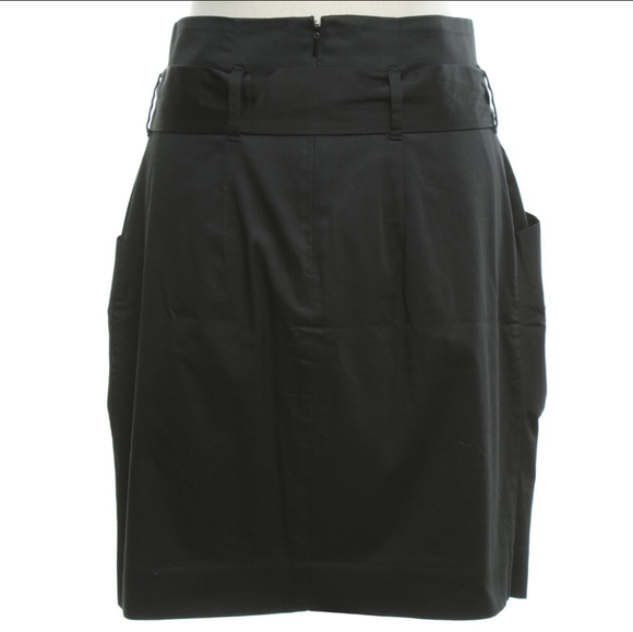 Deep pocket belted skirt - Picture 2 of 7